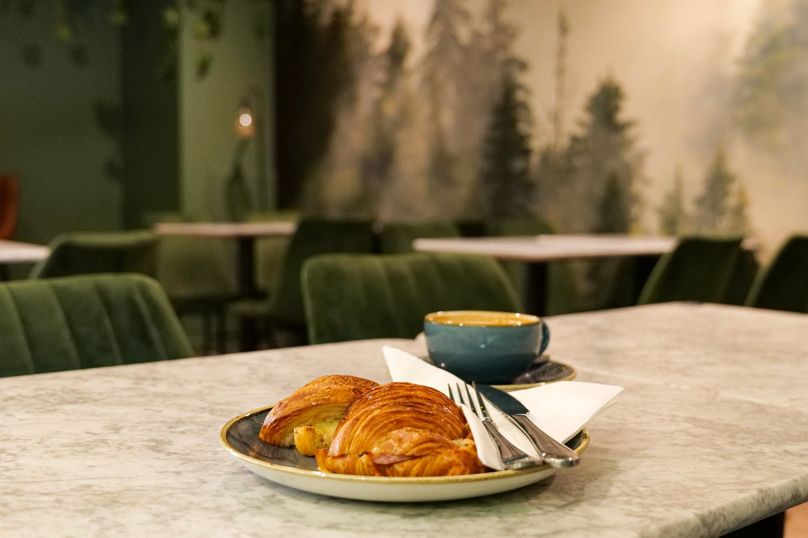 croissant and coffee